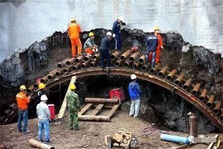 肇庆隧道钢花管支护案例